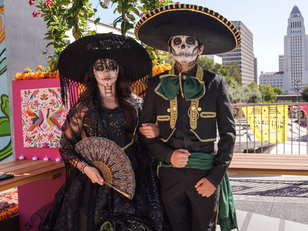 People-at-GMGP-Downtown-Dia-de-los-Muertos-2024-By-Asha-Mone.jpg-23.jpg